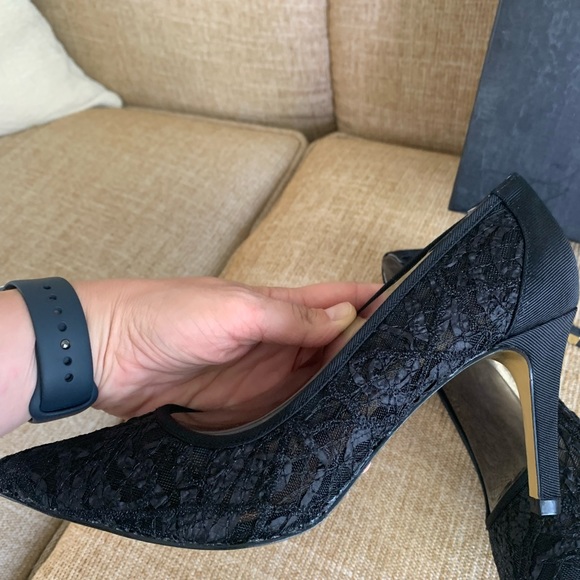 Adrianna Papell Black Lace 3 “ Heel Size 7.5 - Picture 6 of 7